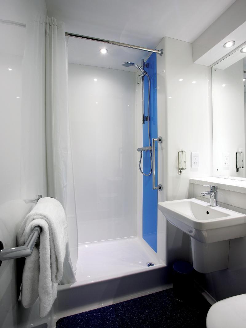 Travelodge Birmingham Sheldon Exterior foto